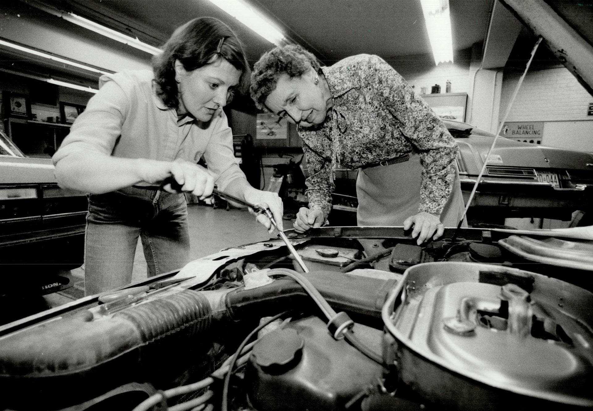 How do car engines work?